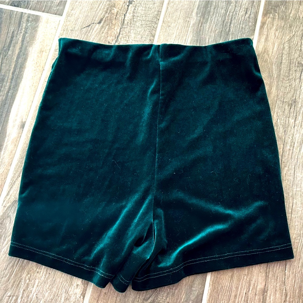 Windsor Highwaist Velvet Green Shorts - Small